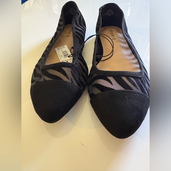 Torrid Black Zebra Mesh Flats - Picture 3 of 9